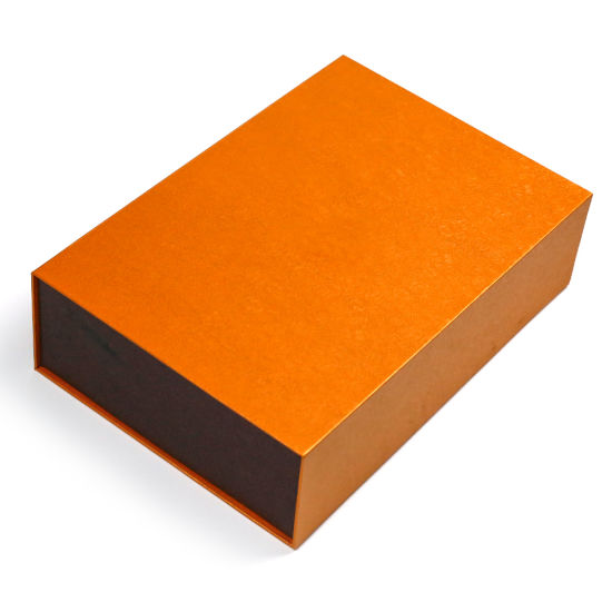 جعبه هدیه مقوایی بسته بندی کاغذی تاشو با بسته بندی مغناطیسی چاپ شده سفارشی