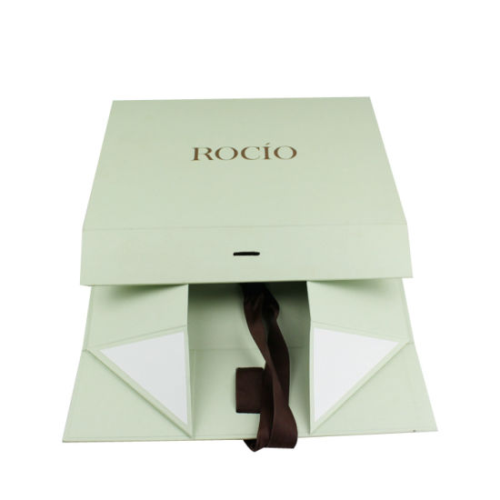 ສີຂຽວພັບ Flat Cardboard Magnetic Box Customized Underwear Cltohes Packaging