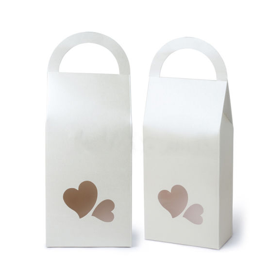 Heart Windows Customized Art Paper Gift Box nga adunay Die Cut Handle