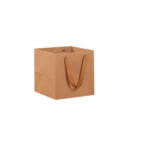हँडल कस्टम लोगो प्रिंटसह मिनी आकाराची तपकिरी क्राफ्ट स्क्वेअर पेपर बॅग